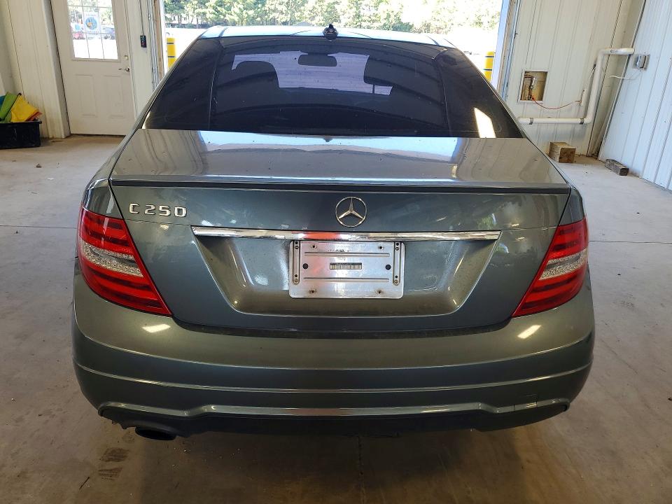 Продаж на аукціоні авто 2012 Mercedes-benz C, vin: WDDGF4HB1CA649532, номер лоту: 66762656