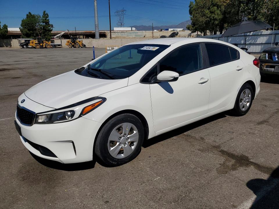 Продаж на аукціоні авто 2017 Kia Forte, vin: 3KPFK4A7XHE121032, номер лоту: 61454736