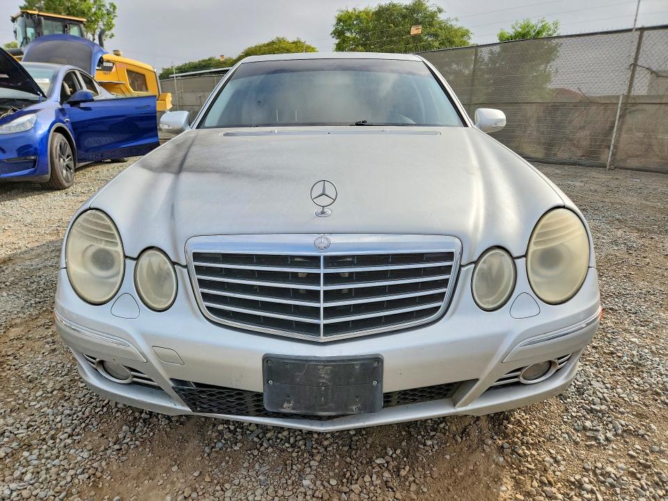 2007 Mercedes-benz E მანქანა იყიდება აუქციონზე, vin: WDBUF56X07B159583, აუქციონის ნომერი: 64495956