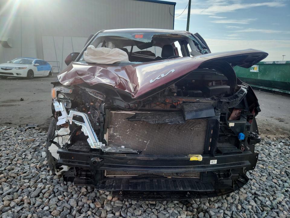 Продаж на аукціоні авто 2024 Kia Carnival, vin: KNDNB4H39R6329456, номер лоту: 63689846