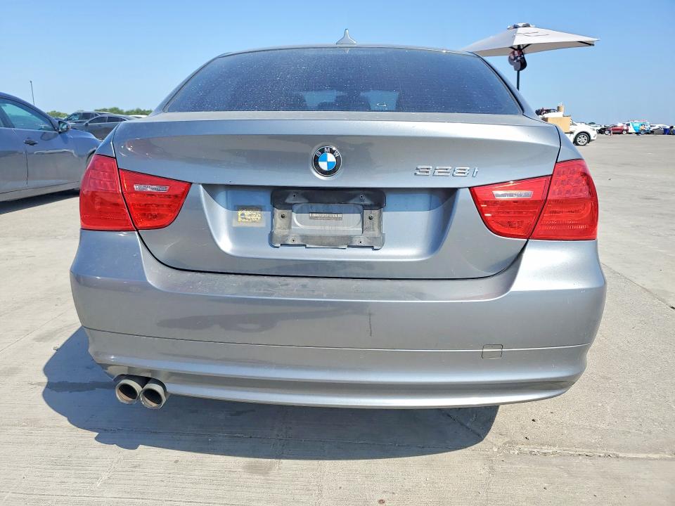 64551936 :رقم المزاد ، WBAPH7G51ANM52753 vin ، 2010 Bmw 328 مزاد بيع