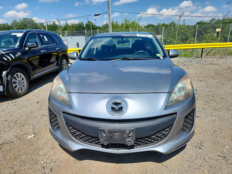 65513056 :رقم المزاد ، JM1BL1U78D1847412 vin ، 2013 Mazda 3 مزاد بيع