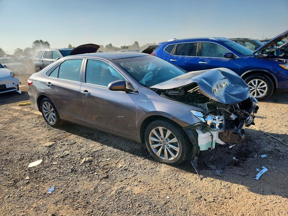 2015 Toyota Camry Hybrid მანქანა იყიდება აუქციონზე, vin: 4T1BD1FKXFU163733, აუქციონის ნომერი: 66596766