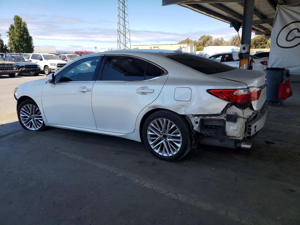 64871126 :رقم المزاد ، JTHBK1GG0D2044231 vin ، 2013 Lexus Es مزاد بيع