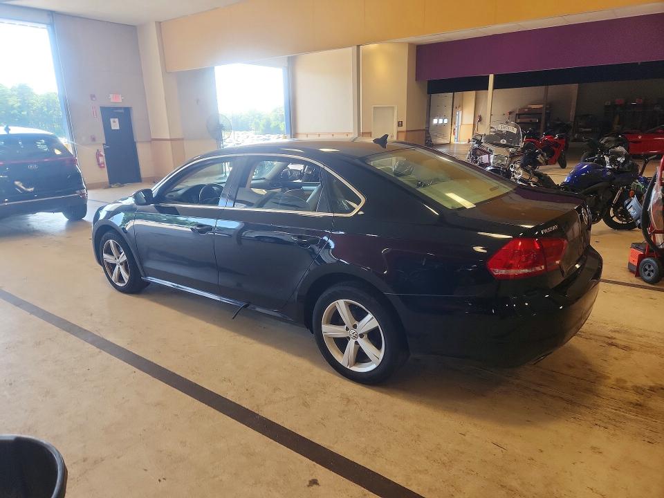 2013 Volkswagen Passat მანქანა იყიდება აუქციონზე, vin: 1VWBN7A33DC103037, აუქციონის ნომერი: 66220486