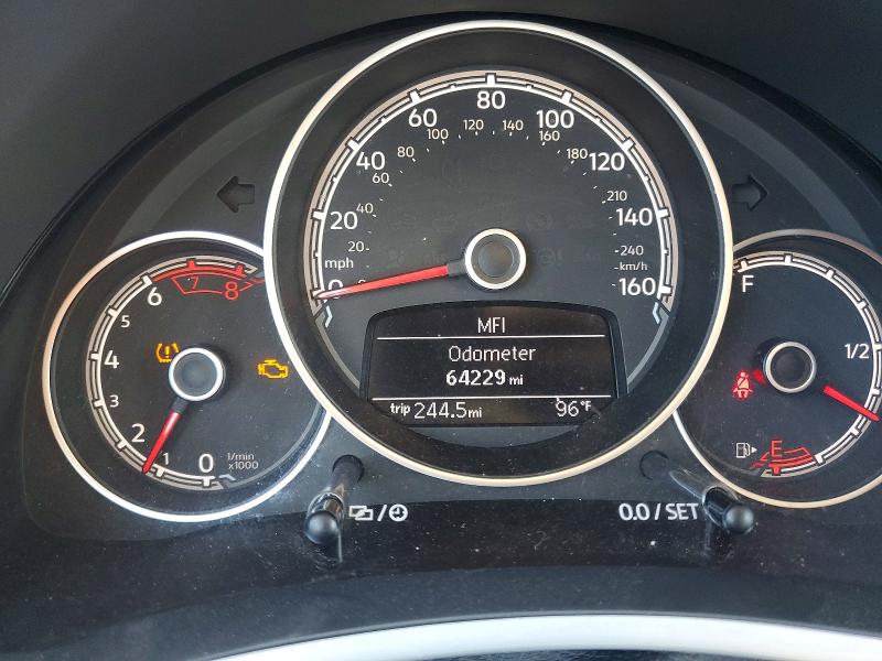 2018 Volkswagen Beetle მანქანა იყიდება აუქციონზე, vin: 3VWJD7AT5JM714079, აუქციონის ნომერი: 66899716