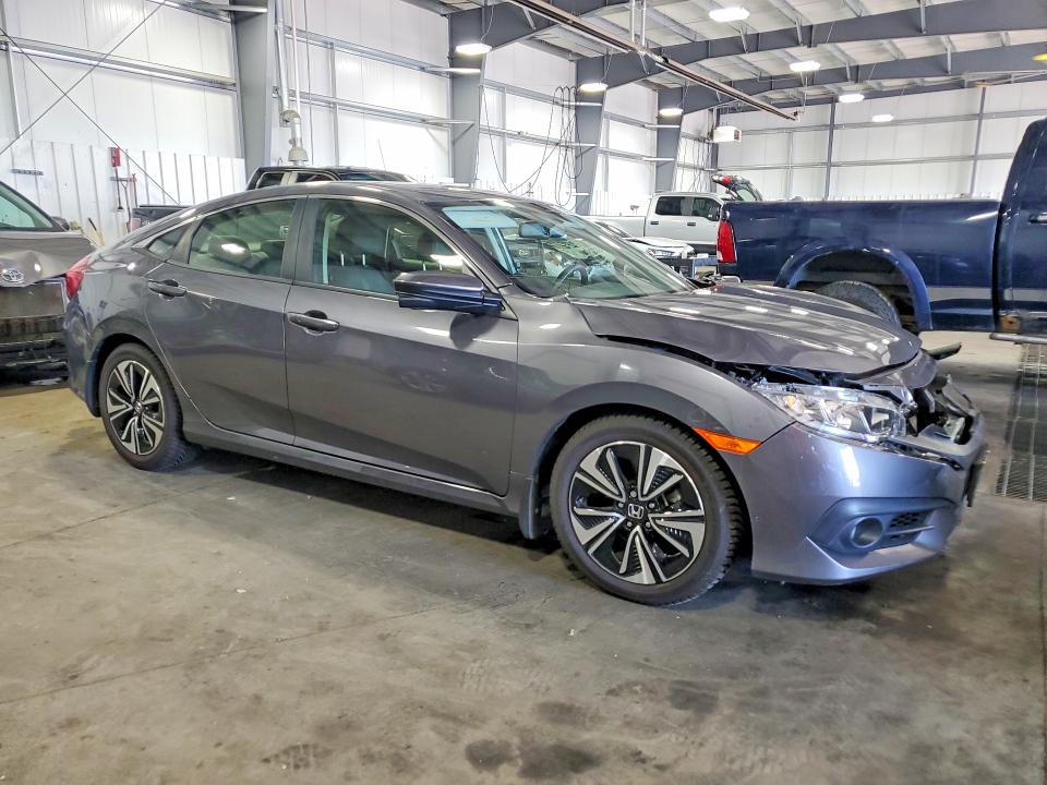 63525826 :رقم المزاد ، JHMFC1F75JX026449 vin ، 2018 Honda Civic مزاد بيع