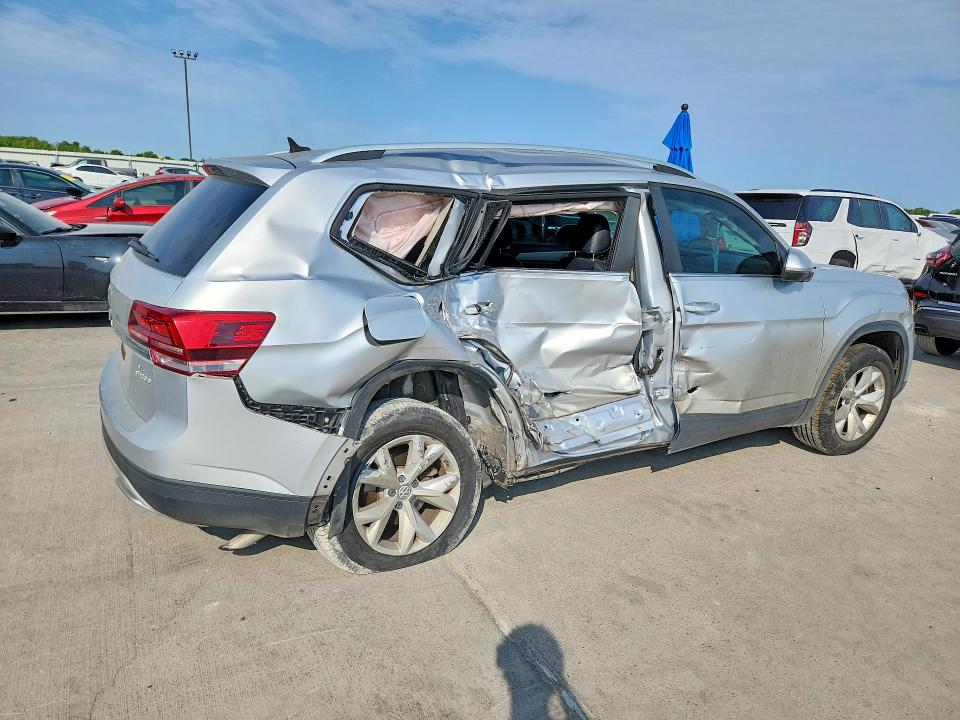 2019 Volkswagen Atlas მანქანა იყიდება აუქციონზე, vin: 1V2DR2CA8KC590083, აუქციონის ნომერი: 63527466
