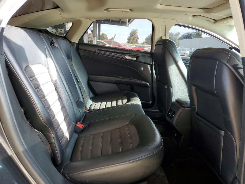 64574726 :رقم المزاد ، 3FA6P0LU1JR128517 vin ، 2018 Ford Fusion مزاد بيع