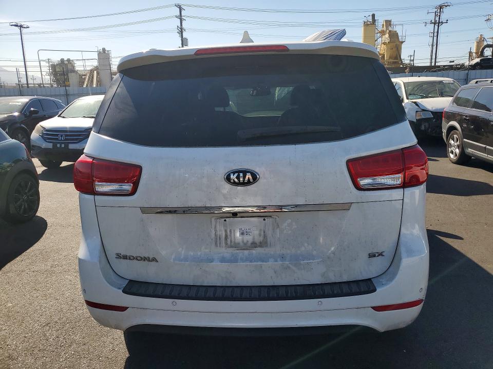 Продаж на аукціоні авто 2015 Kia Sedona, vin: KNDMC5C17F6080218, номер лоту: 65863216