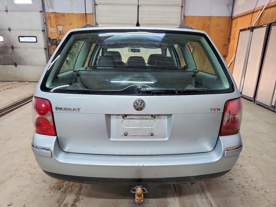 65274336 :رقم المزاد ، WVWCE63B45E131599 vin ، 2005 Volkswagen Passat مزاد بيع