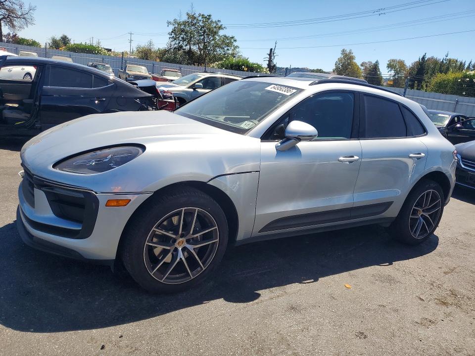 64950386 :رقم المزاد ، WP1AA2A58NLB12444 vin ، 2022 Porsche Macan مزاد بيع