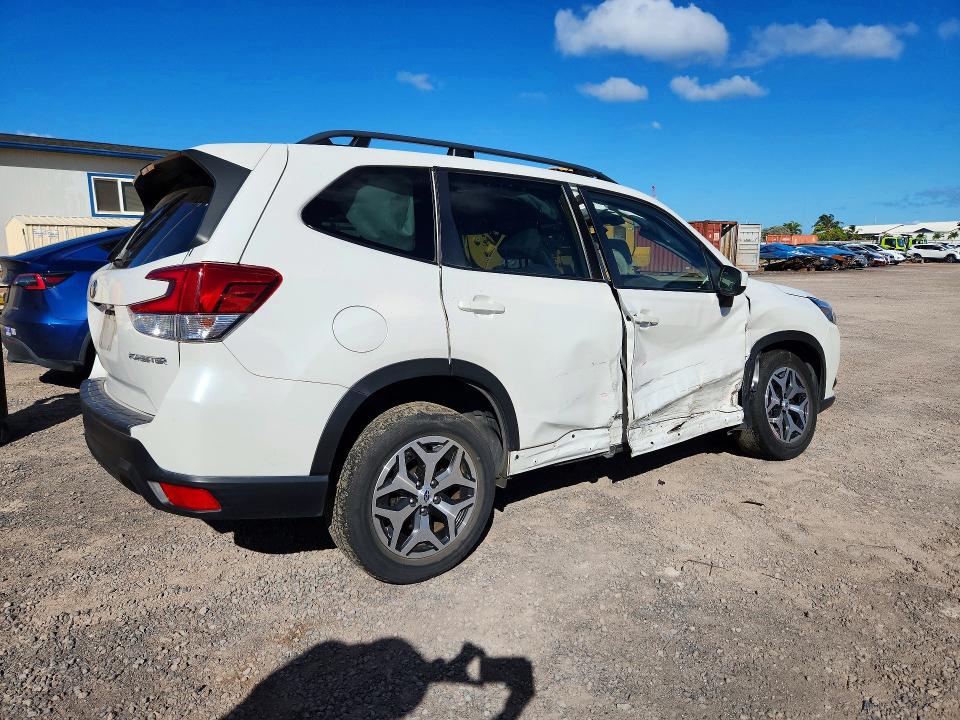 Продаж на аукціоні авто 2022 Subaru Forester, vin: JF2SKAEC9NH428252, номер лоту: 66758656