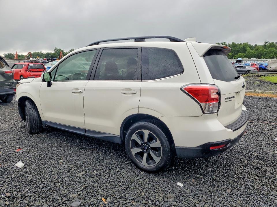 Продажа на аукционе авто 2018 Subaru Forester, vin: JF2SJAJC2JH572888, номер лота: 63434526