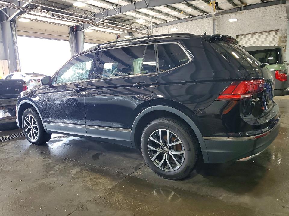 63308066 :رقم المزاد ، 3VV2B7AX8LM087592 vin ، 2020 Volkswagen Tiguan مزاد بيع