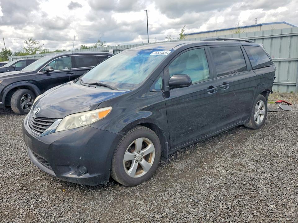 Продажа на аукционе авто 2012 Toyota Sienna, vin: 5TDKK3DC7CS242830, номер лота: 65529326