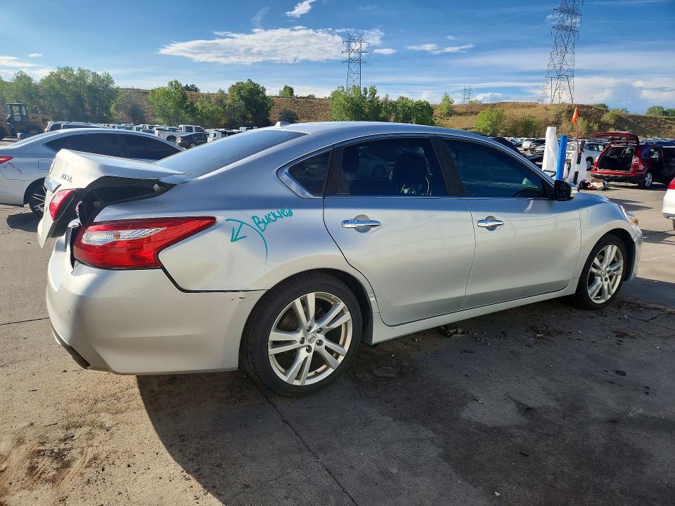 2016 Nissan Altima მანქანა იყიდება აუქციონზე, vin: 1N4BL3AP8GC150384, აუქციონის ნომერი: 64982266