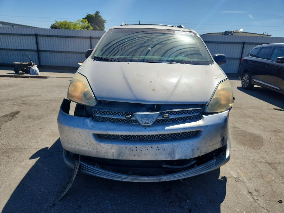 2004 Toyota Sienna მანქანა იყიდება აუქციონზე, vin: 5TDZA23C14S121466, აუქციონის ნომერი: 64781736
