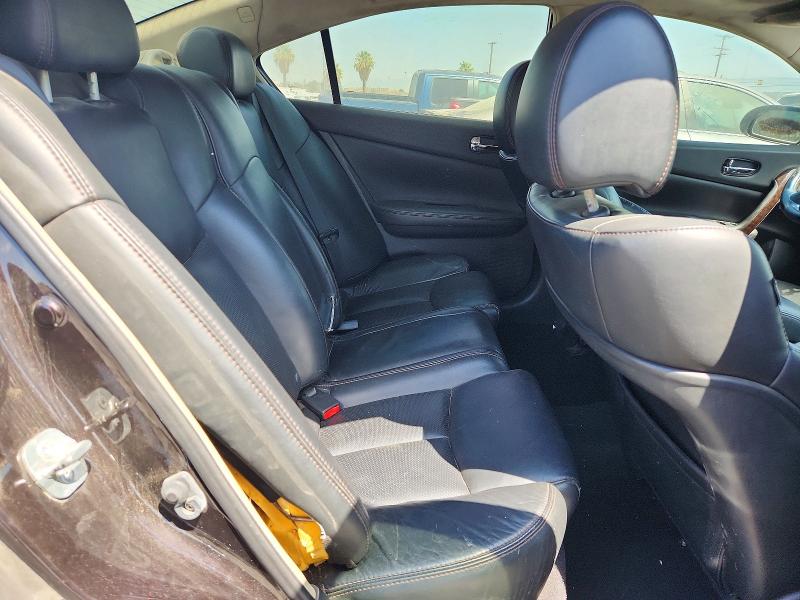64143696 :رقم المزاد ، 1N4AA5AP1BC836241 vin ، 2011 Nissan Maxima مزاد بيع