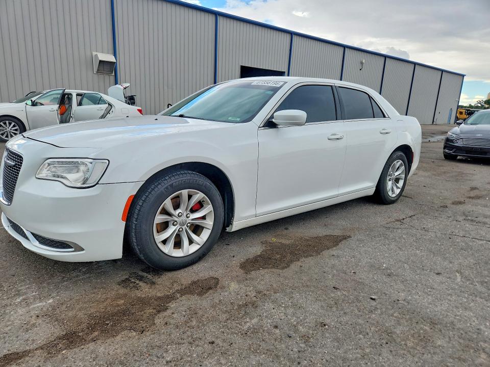 Aukcja sprzedaży 2015 Chrysler 300, vin: 2C3CCAAG4FH930644, numer aukcji: 67356196