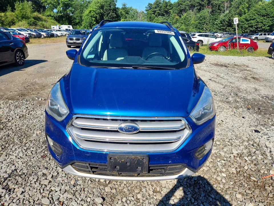 Продажа на аукционе авто 2017 Ford Escape, vin: 1FMCU9GD3HUA56450, номер лота: 63337606
