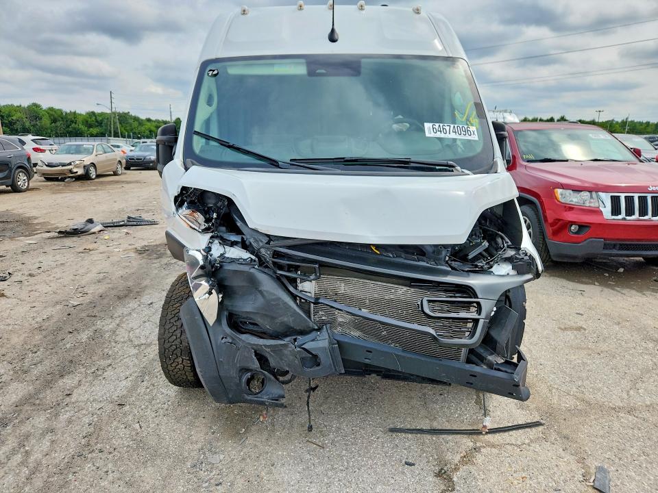 64674096 :رقم المزاد ، 3C6MRVHG7SE550299 vin ، 2025 Ram Promaster 3500 مزاد بيع