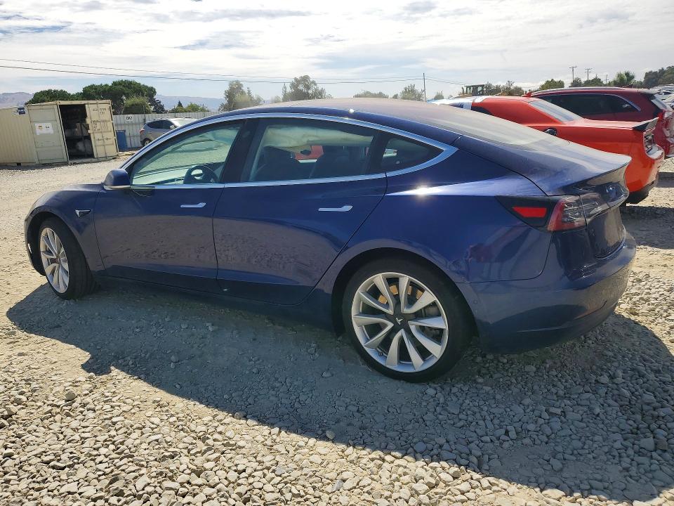 65398066 :رقم المزاد ، 5YJ3E1EA9JF040392 vin ، 2018 Tesla Model 3 مزاد بيع
