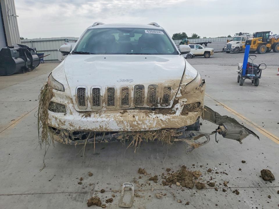 2016 Jeep Cherokee მანქანა იყიდება აუქციონზე, vin: 1C4PJLCB0GW282304, აუქციონის ნომერი: 63948396