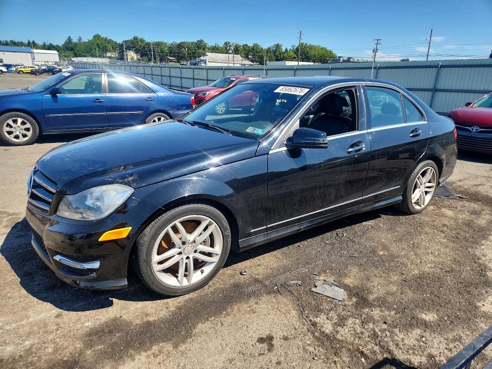 Продажа на аукционе авто 2014 Mercedes-benz C, vin: WDDGF8ABXEA944410, номер лота: 65862676