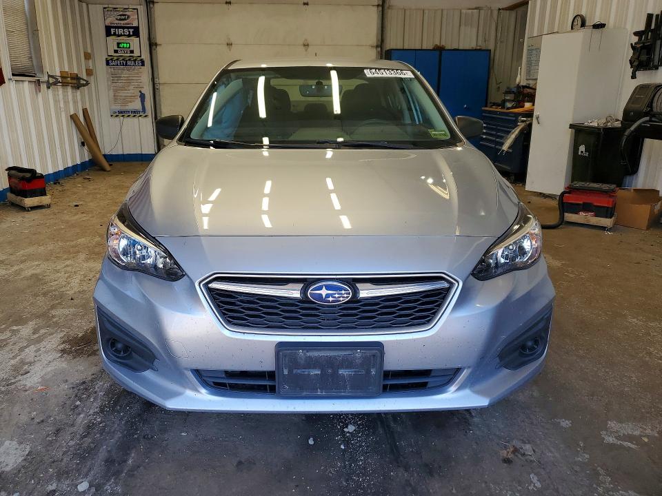 64513366 :رقم المزاد ، 4S3GKAA65J3624006 vin ، 2018 Subaru Impreza مزاد بيع