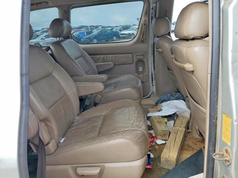 2001 Toyota Sienna მანქანა იყიდება აუქციონზე, vin: 4T3ZF13C71U323623, აუქციონის ნომერი: 65468226