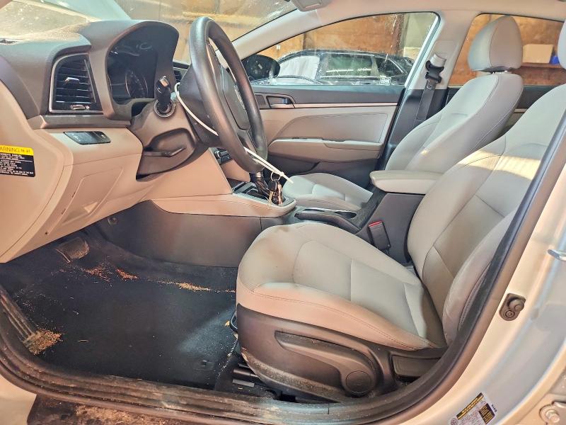 2017 Hyundai Elantra მანქანა იყიდება აუქციონზე, vin: 5NPD74LF5HH142427, აუქციონის ნომერი: 65124006