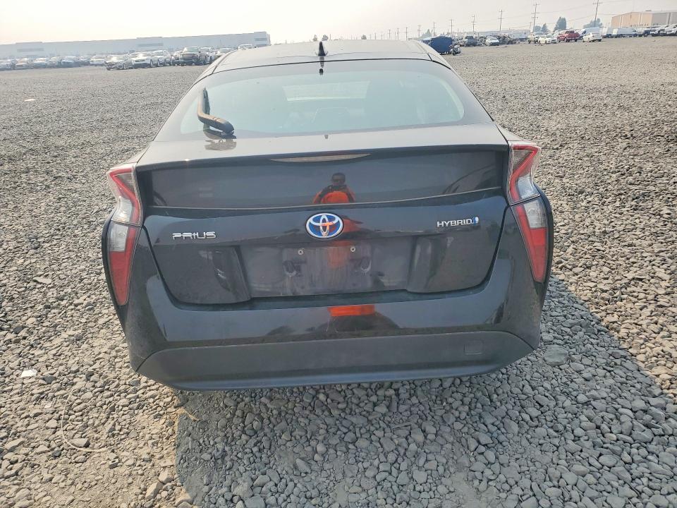 63707456 :رقم المزاد ، JTDKBRFU5H3037167 vin ، 2017 Toyota Prius مزاد بيع