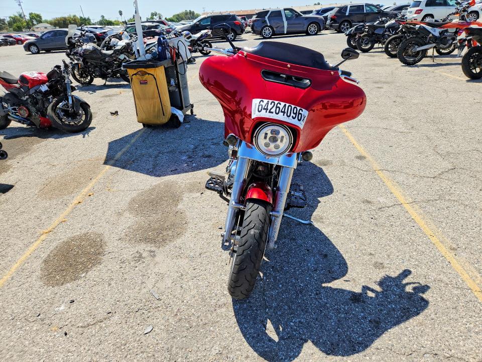 64264096 :رقم المزاد ، 1HD1KBC24MB639918 vin ، 2021 Harley-davidson Flhx مزاد بيع