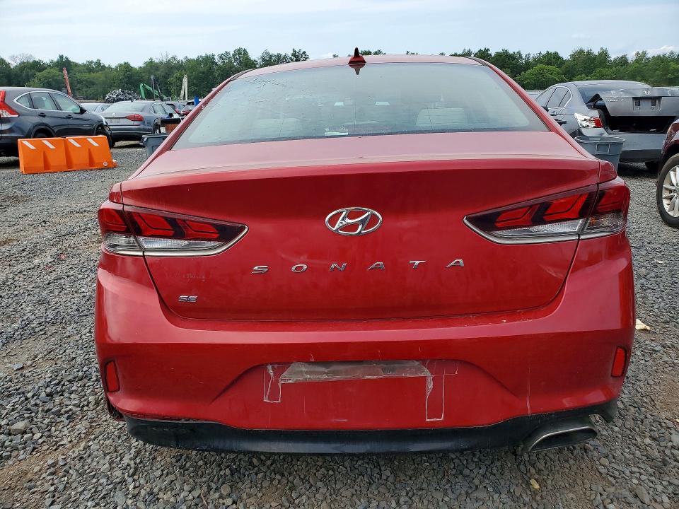 65021806 :رقم المزاد ، 5NPE24AF2JH599935 vin ، 2018 Hyundai Sonata مزاد بيع