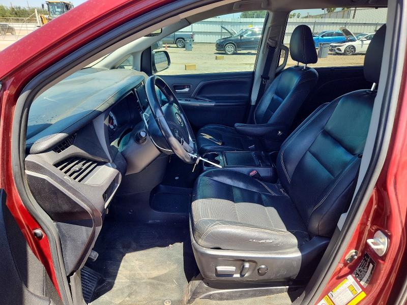 64625626 :رقم المزاد ، 5TDXZ3DC9HS770295 vin ، 2017 Toyota Sienna مزاد بيع
