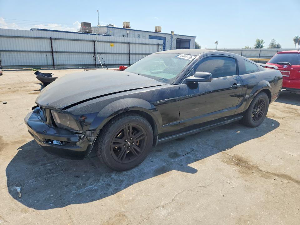 64457766 :رقم المزاد ، 1ZVFT80N155149102 vin ، 2005 Ford Mustang مزاد بيع