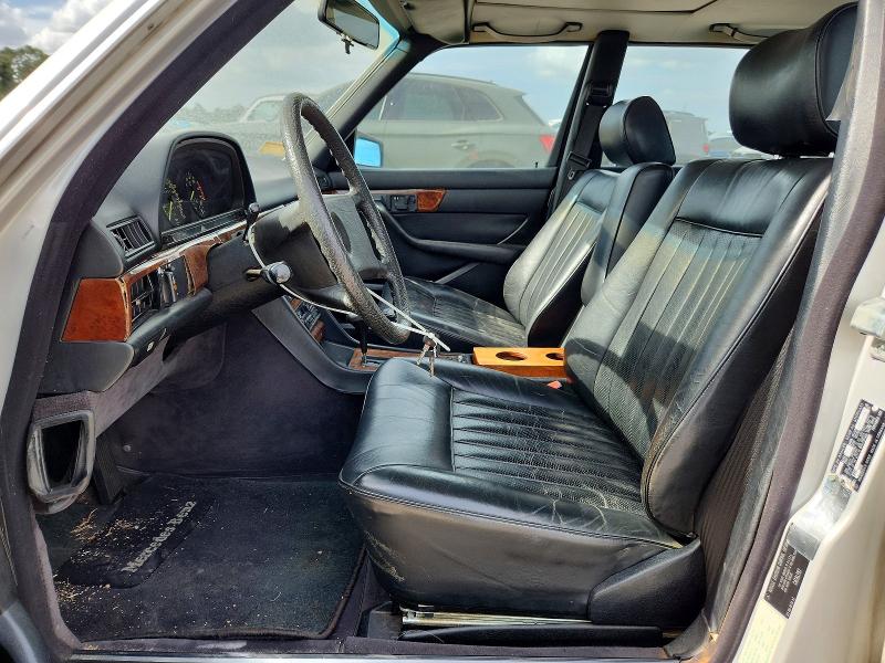 1984 Mercedes-benz 500 მანქანა იყიდება აუქციონზე, vin: WDBCA37A7EA051635, აუქციონის ნომერი: 64575756