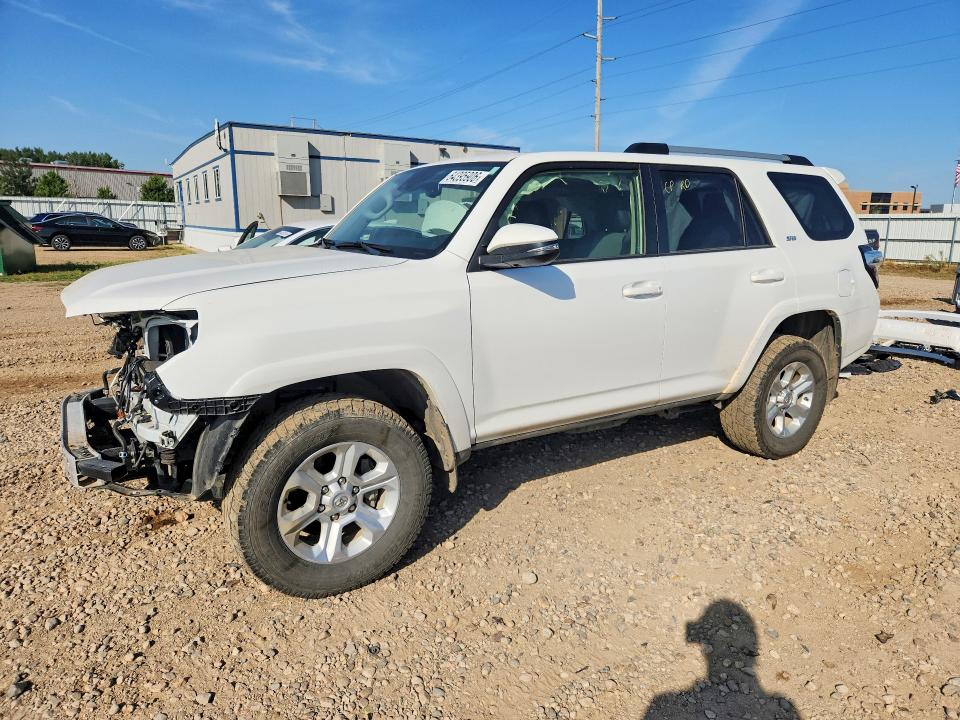 64395906 :رقم المزاد ، JTENU5JRXR6214245 vin ، 2024 Toyota 4runner مزاد بيع