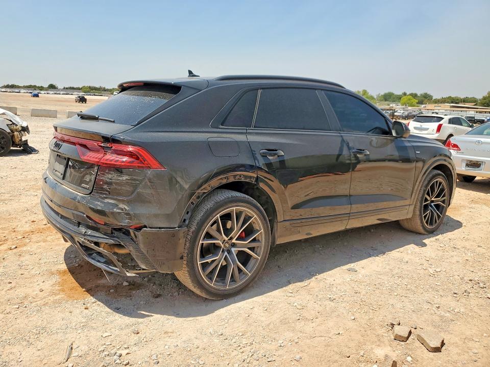 63498356 :رقم المزاد ، WA1EVBF16ND034618 vin ، 2022 Audi Q8 مزاد بيع