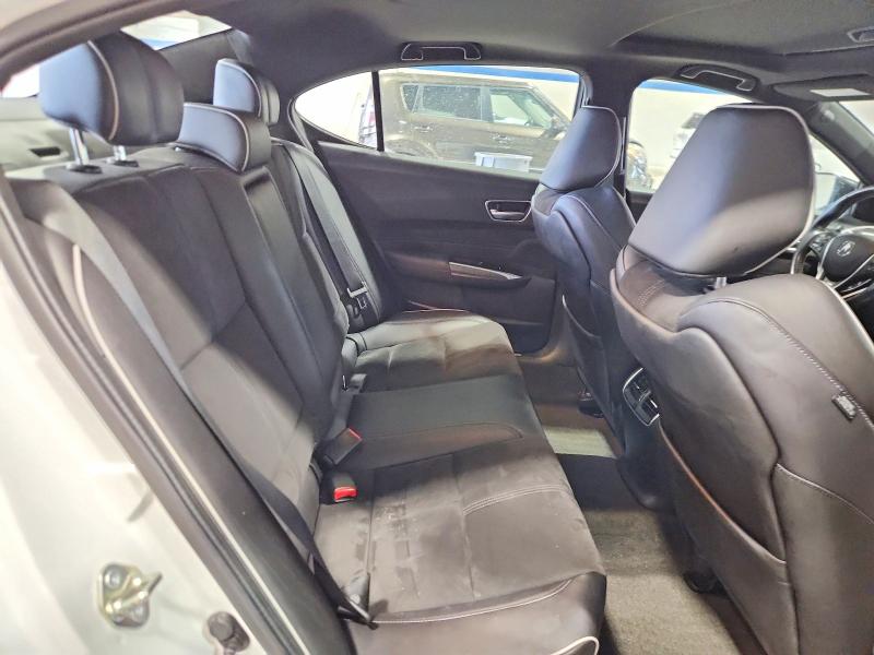 Auction sale of the 2019 Acura Tlx, vin: 19UUB2F64KA000813, lot number: 63640236