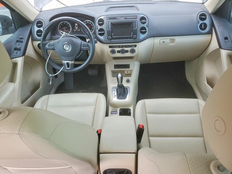 2017 Volkswagen Tiguan მანქანა იყიდება აუქციონზე, vin: WVGSV7AX8HK014965, აუქციონის ნომერი: 64078976