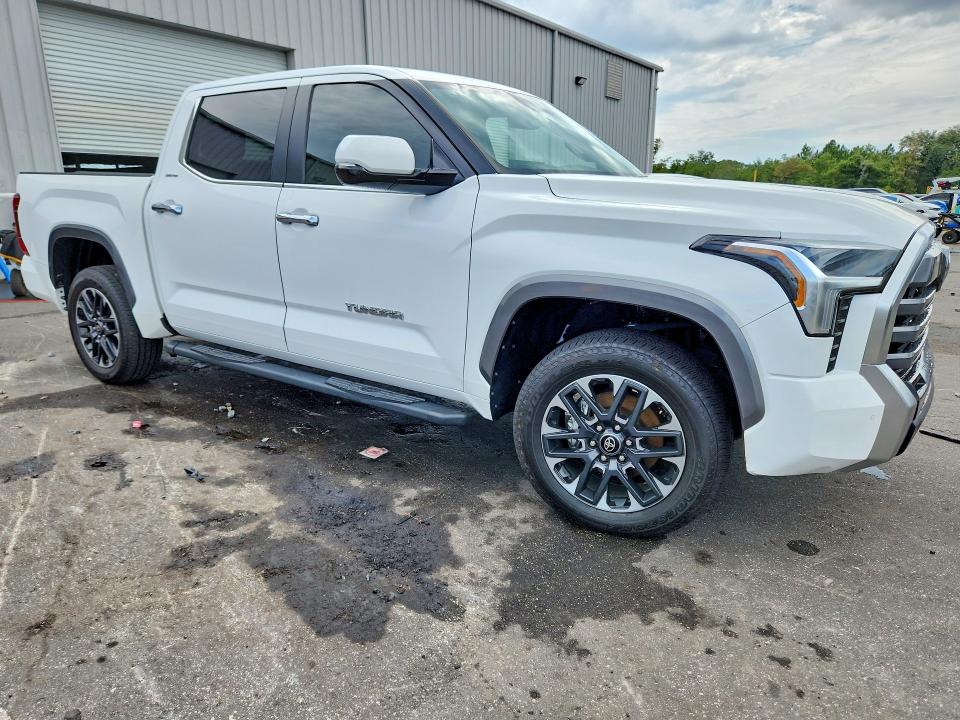 Продаж на аукціоні авто 2025 Toyota Tundra, vin: 5TFJA5DB1SX283738, номер лоту: 65680326