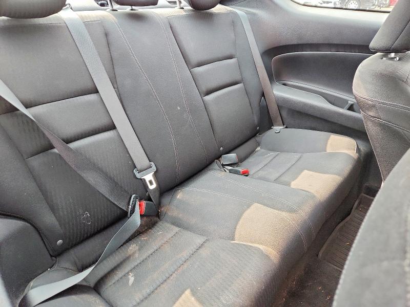 64567386 :رقم المزاد ، 1HGCT1B72HA800701 vin ، 2017 Honda Accord مزاد بيع