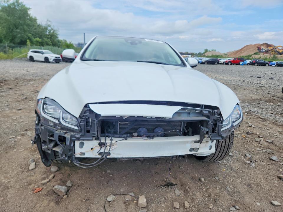 63494166 :رقم المزاد ، SAJWJ1CD9J8W14092 vin ، 2018 Jaguar Xj مزاد بيع