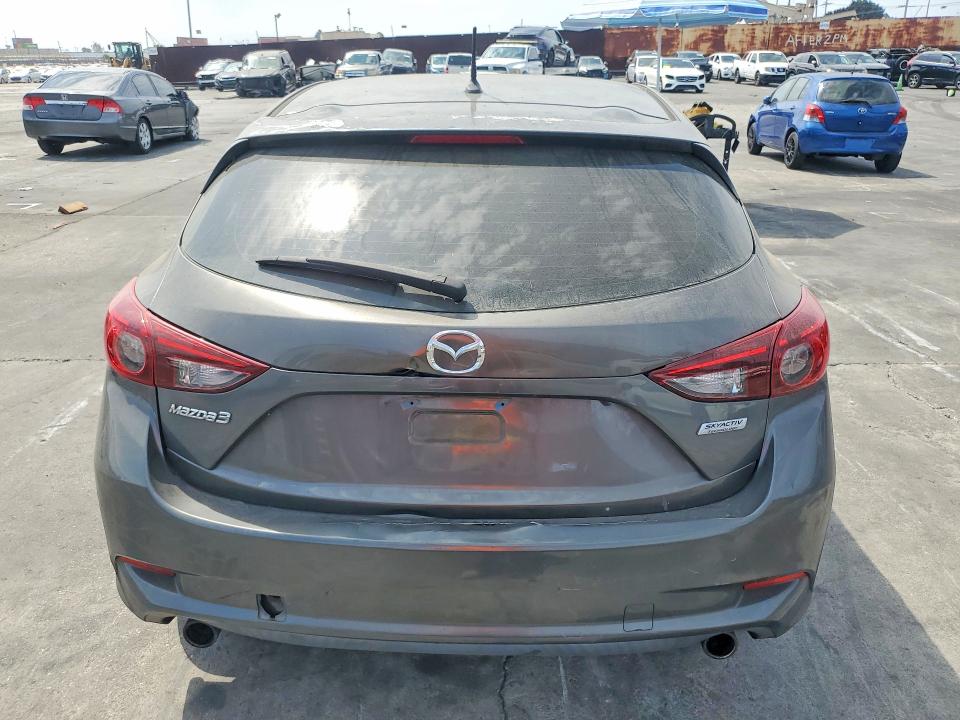 Aukcja sprzedaży 2018 Mazda 3, vin: 3MZBN1L32JM176484, numer aukcji: 66122646