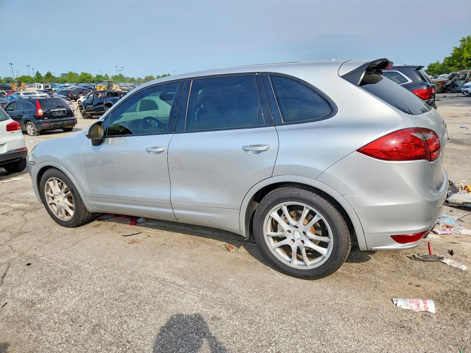 64794006 :رقم المزاد ، WP1AA2A2XCLA07214 vin ، 2012 Porsche Cayenne مزاد بيع