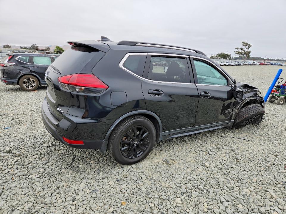 64289496 :رقم المزاد ، 5N1AT2MVXHC754882 vin ، 2017 Nissan Rogue مزاد بيع