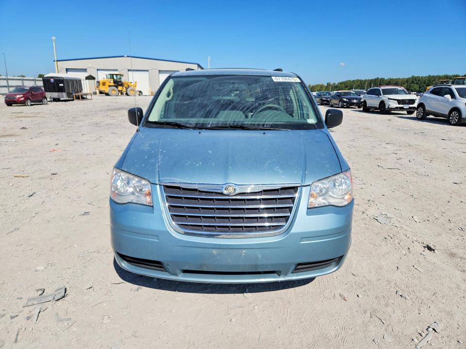 Продаж на аукціоні авто 2010 Chrysler Town & Country, vin: 2A4RR2D1XAR404842, номер лоту: 67106476
