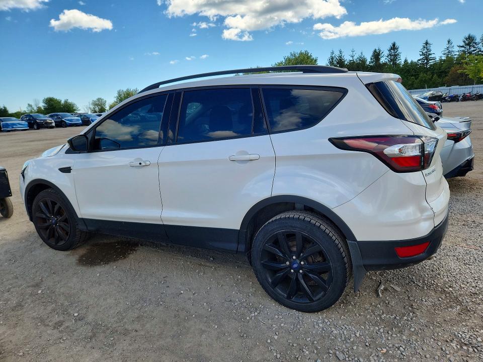 63548956 :رقم المزاد ، 1FMCU9J98HUE78654 vin ، 2017 Ford Escape مزاد بيع